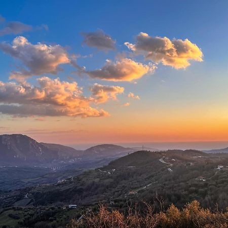 Agriturismo Ai Monaci Montano Antilia Esterno foto