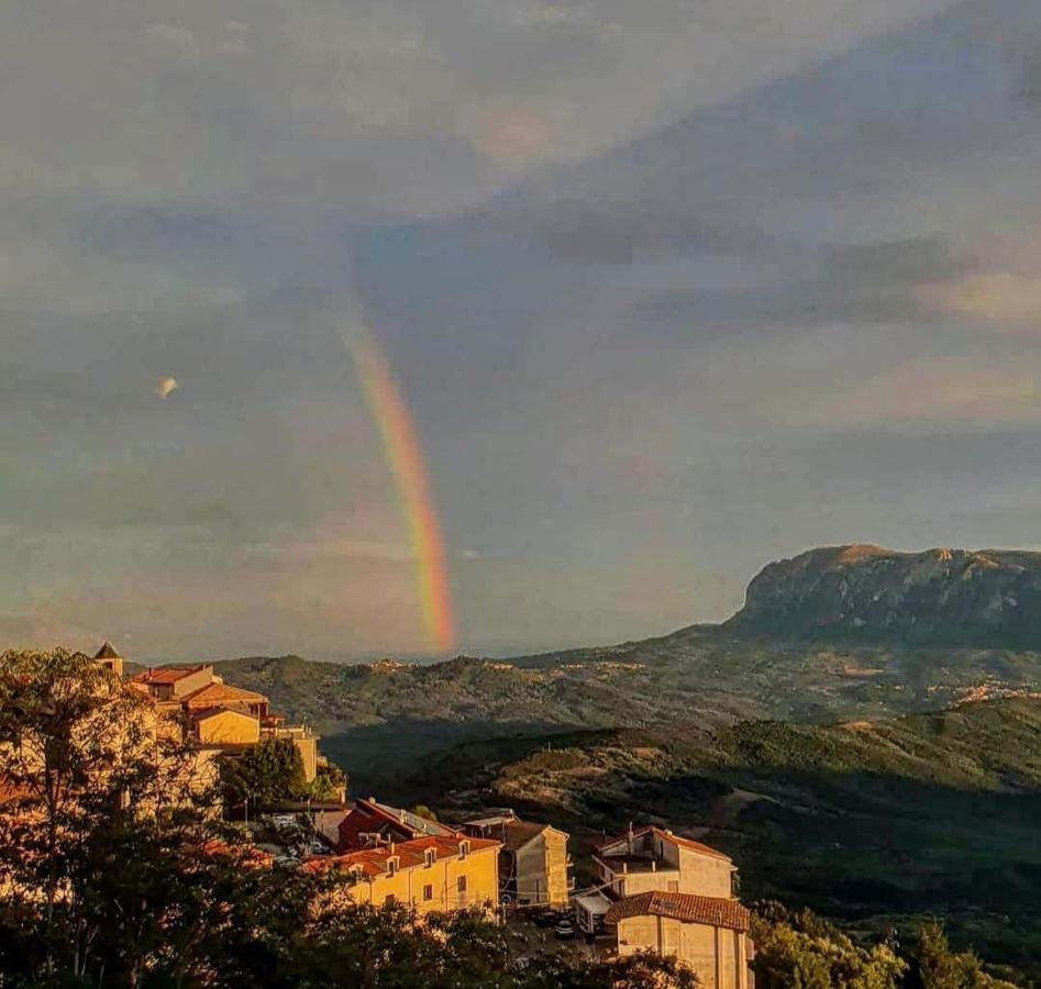 Agriturismo Ai Monaci Montano Antilia Esterno foto