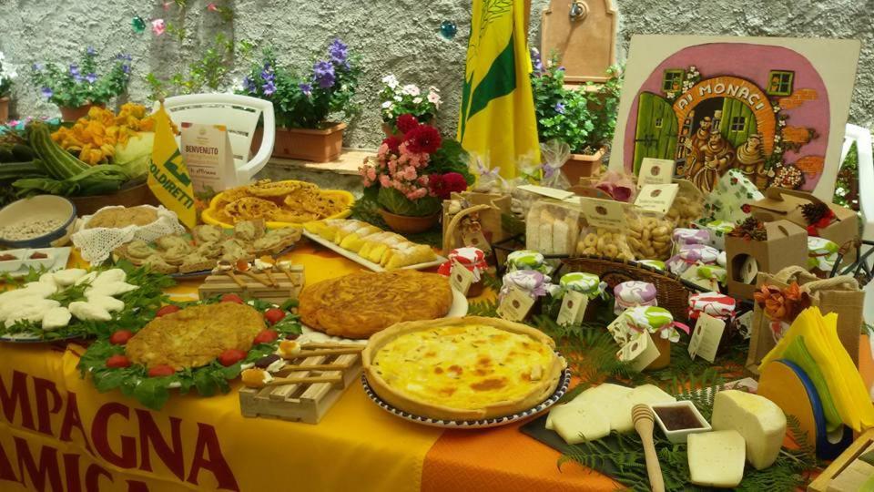 Agriturismo Ai Monaci Montano Antilia Esterno foto